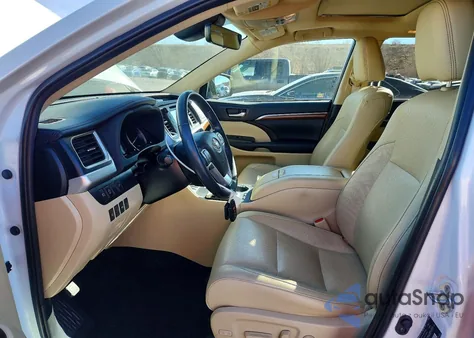 2019 Toyota Highlander Limited z USA, uszkodzony, nr VIN 5TDDZRFH5KS724811